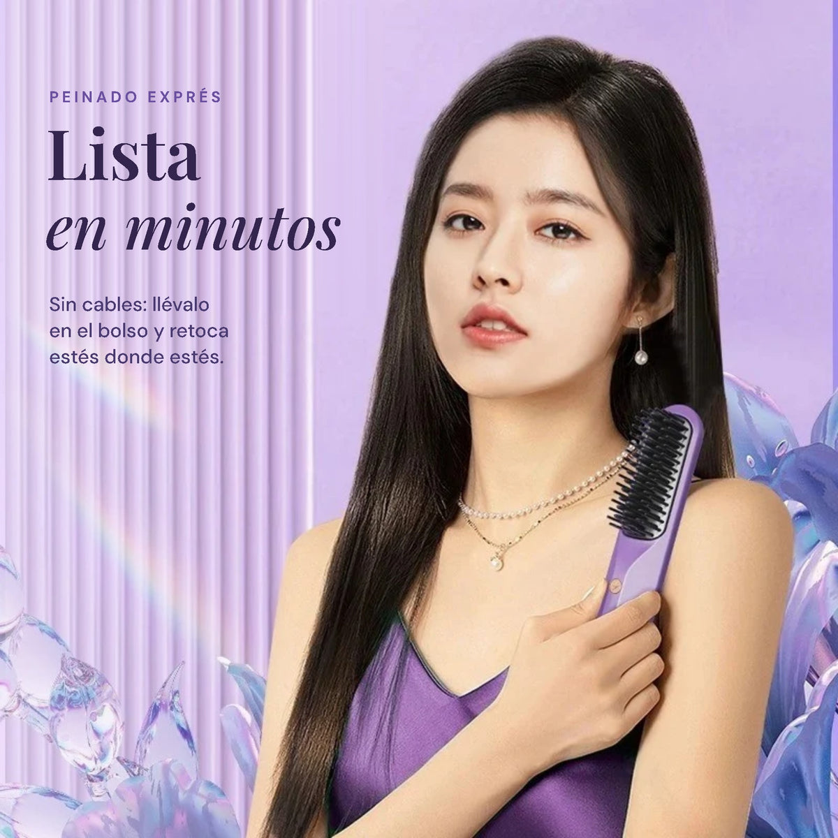 Mujer peinándose con el peine alisador inalámbrico: lista en minutos